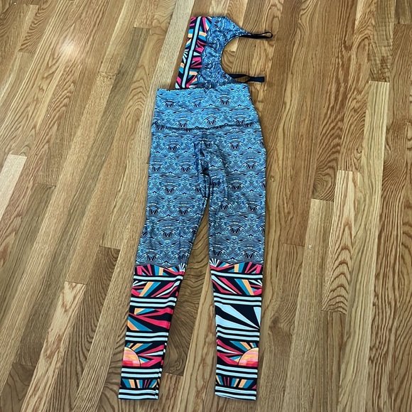 New Free People Movement Onzie Ritual Bra Leggings Set Size Small - Picture 8 of 14